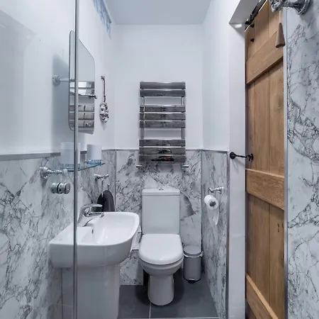 1 Bed In Oc-lr036 *
