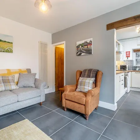 1 Bed In Oc-lr036