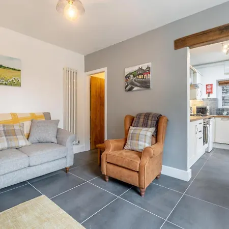 1 Bed In Oc-lr036 Apartman